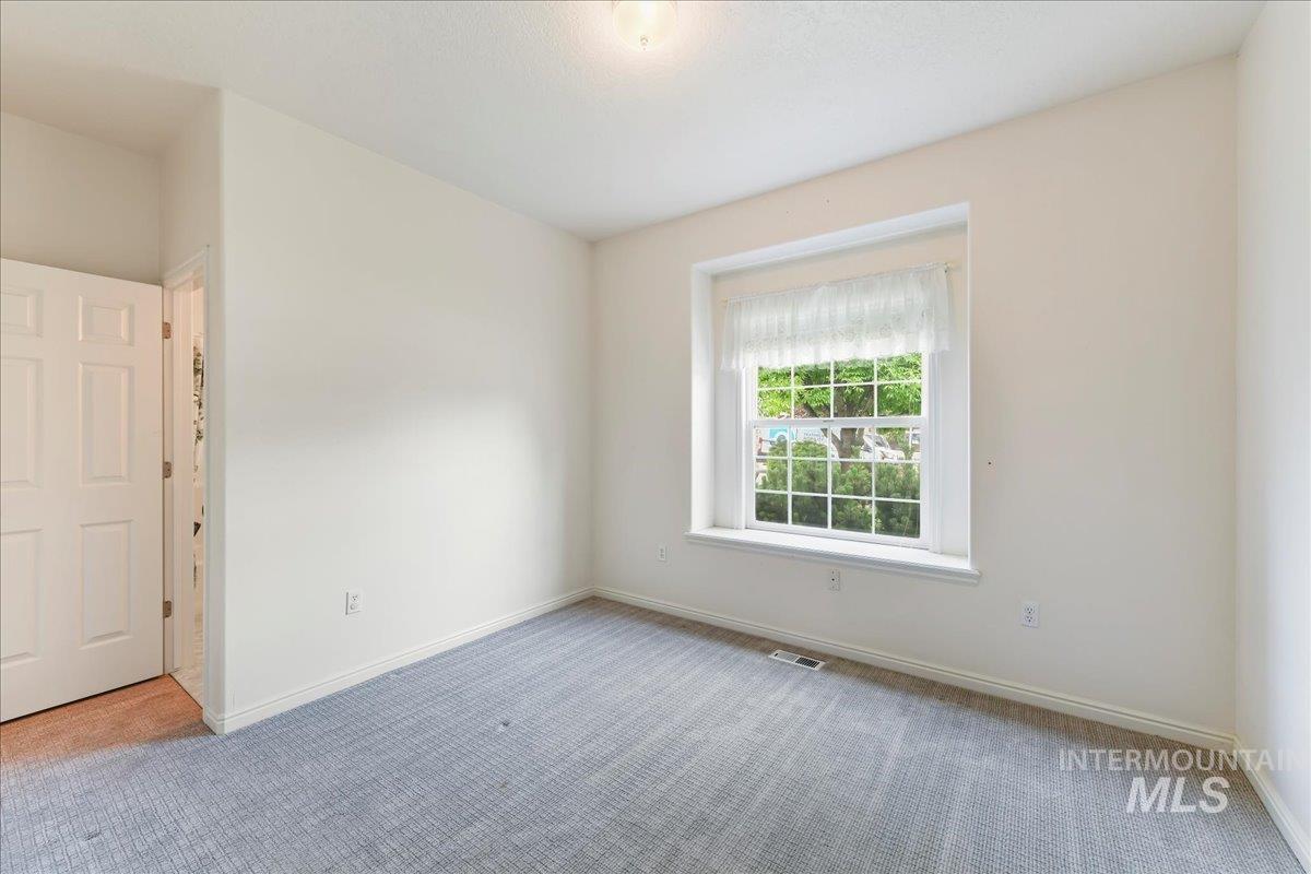 812 Ada Ct Property Photo 18