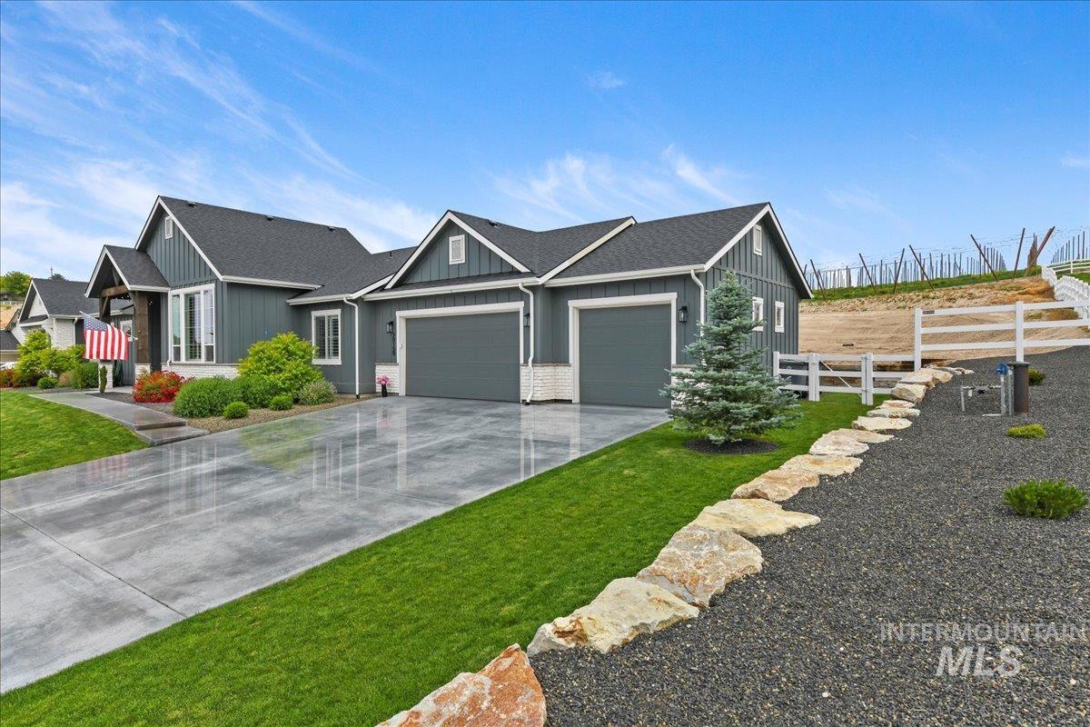 20150 Silver Spur Drive Property Photo 2