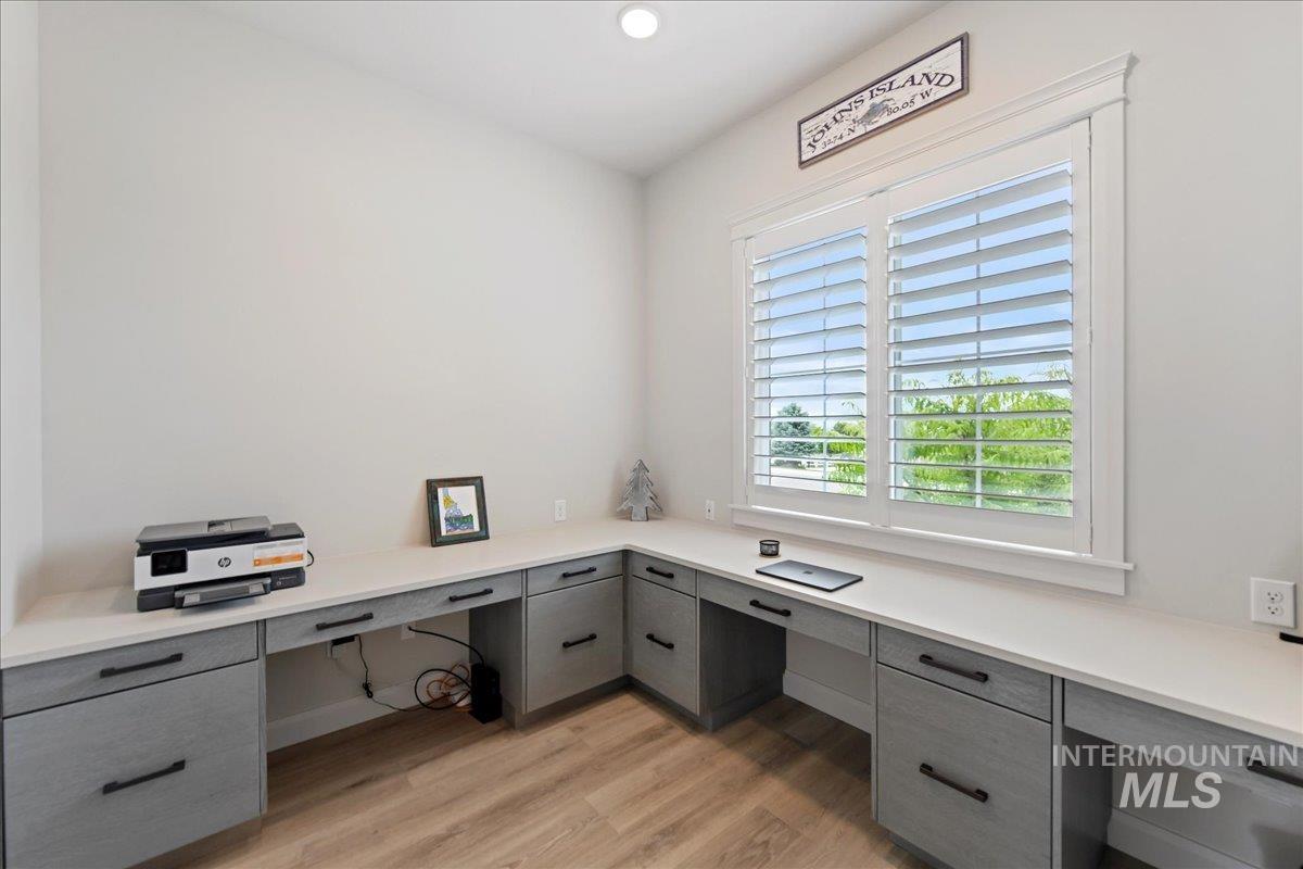 20150 Silver Spur Drive Property Photo 9
