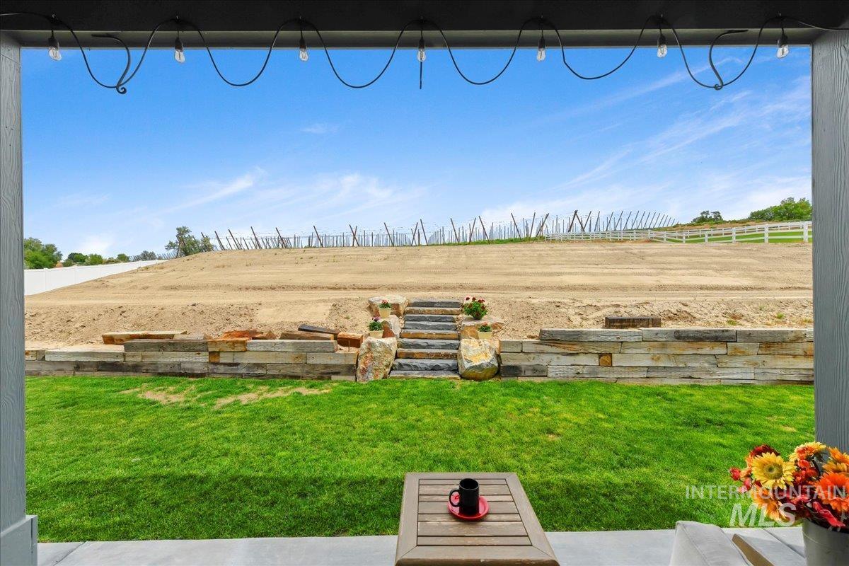 20150 Silver Spur Drive Property Photo 13