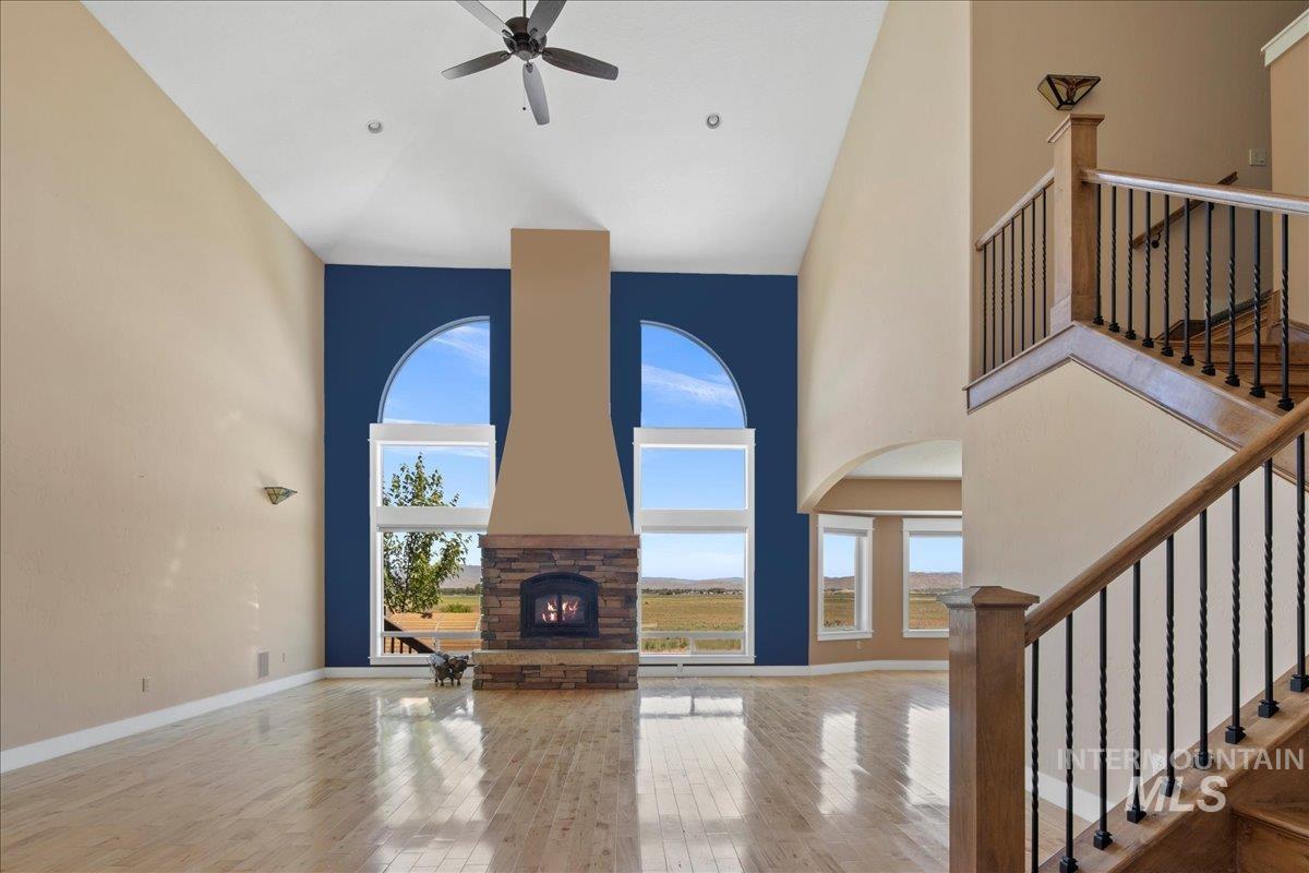 2600 W South Slope Rd Property Photo 8