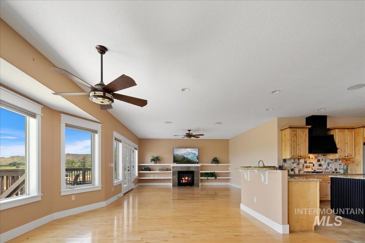 2600 W South Slope Rd Property Photo 15