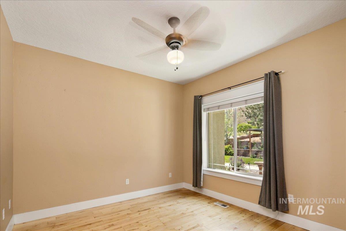 2600 W South Slope Rd Property Photo 26