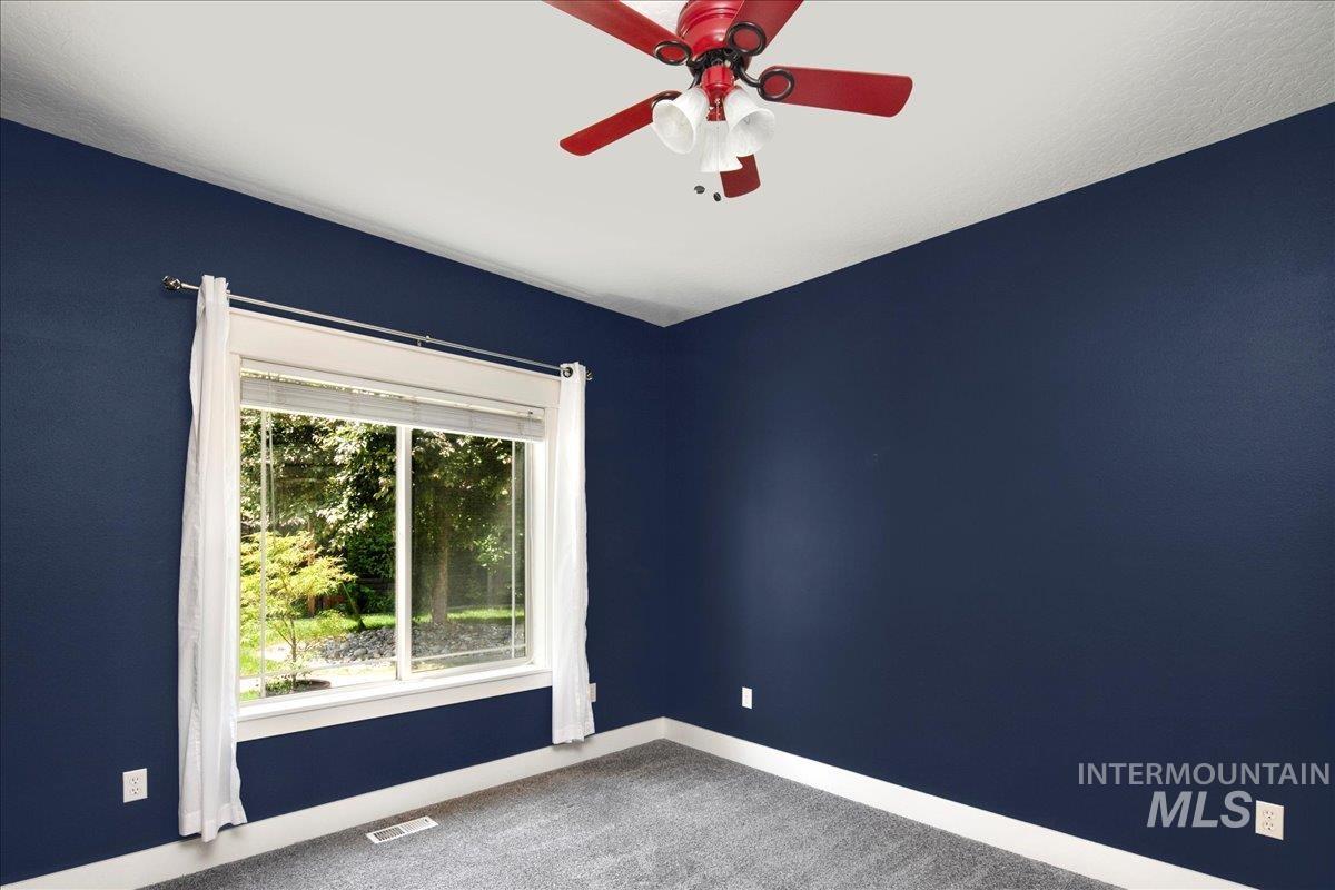 2600 W South Slope Rd Property Photo 28