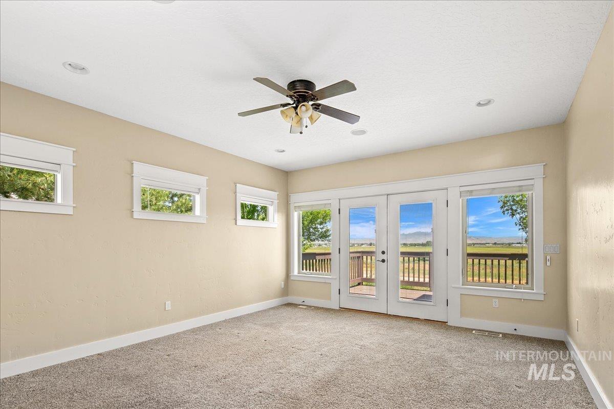 2600 W South Slope Rd Property Photo 32