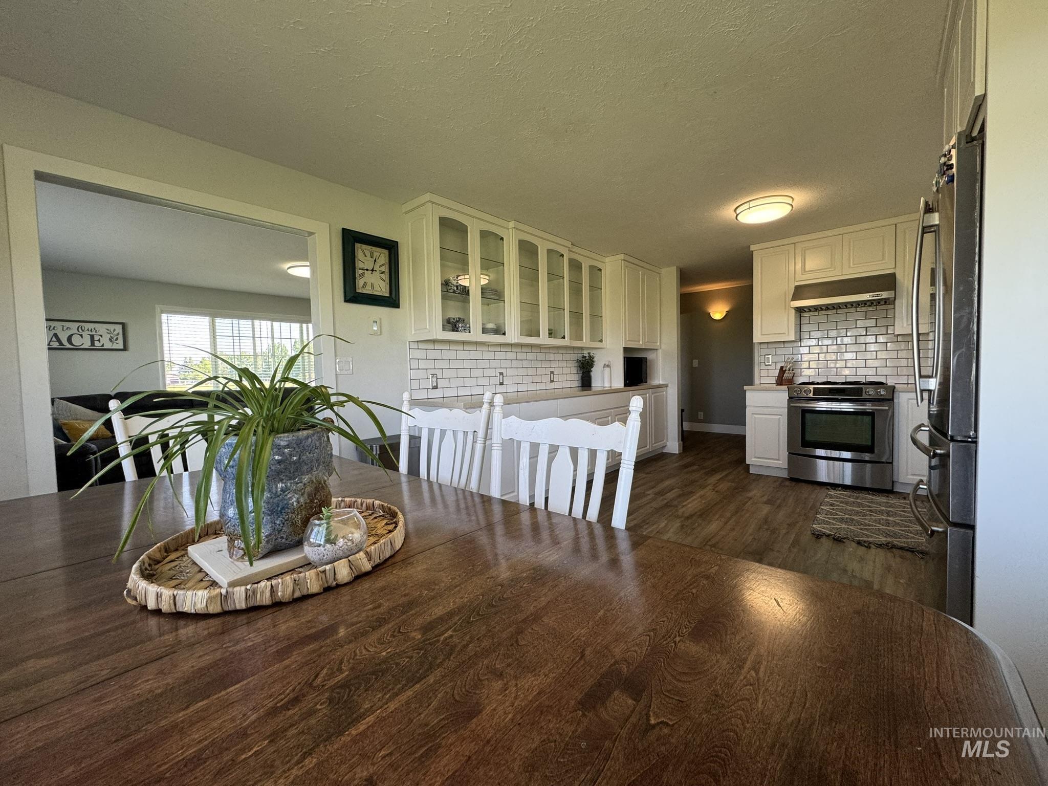 2251 E 1775 S Property Photo 6