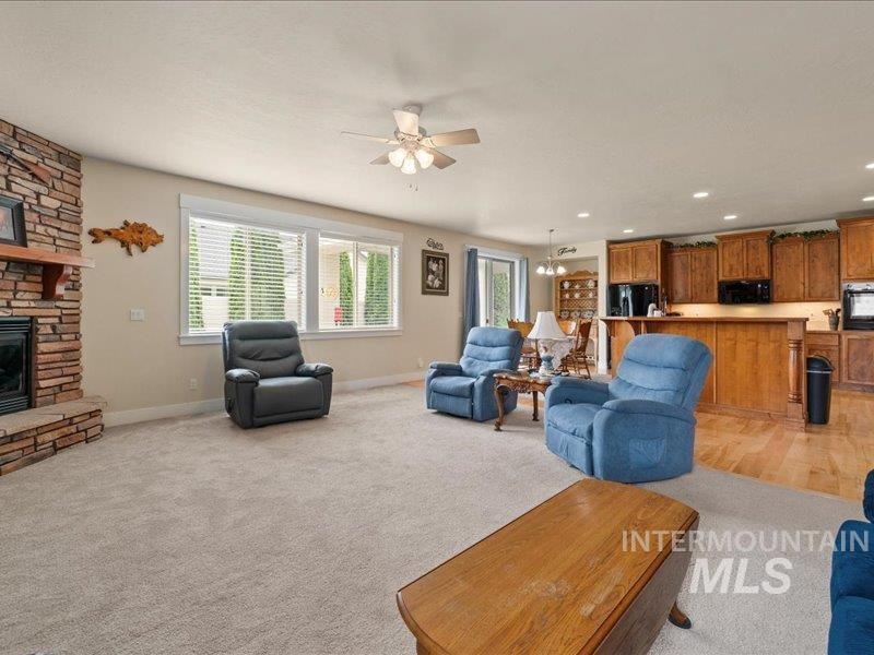 4275 W Cardon St Property Photo 11