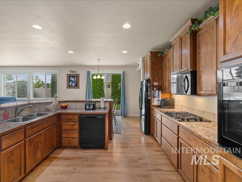 4275 W Cardon St Property Photo 18
