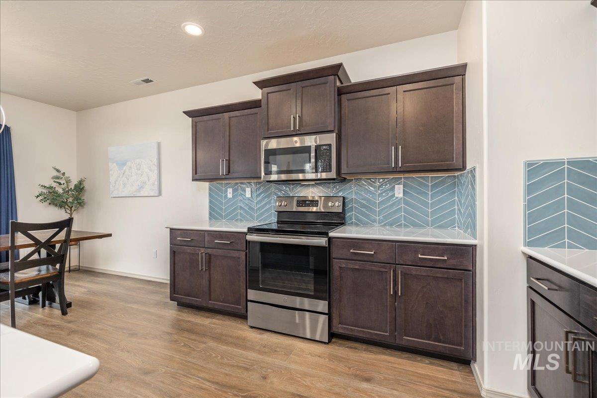 7566 W Corona Dr. Property Photo 8