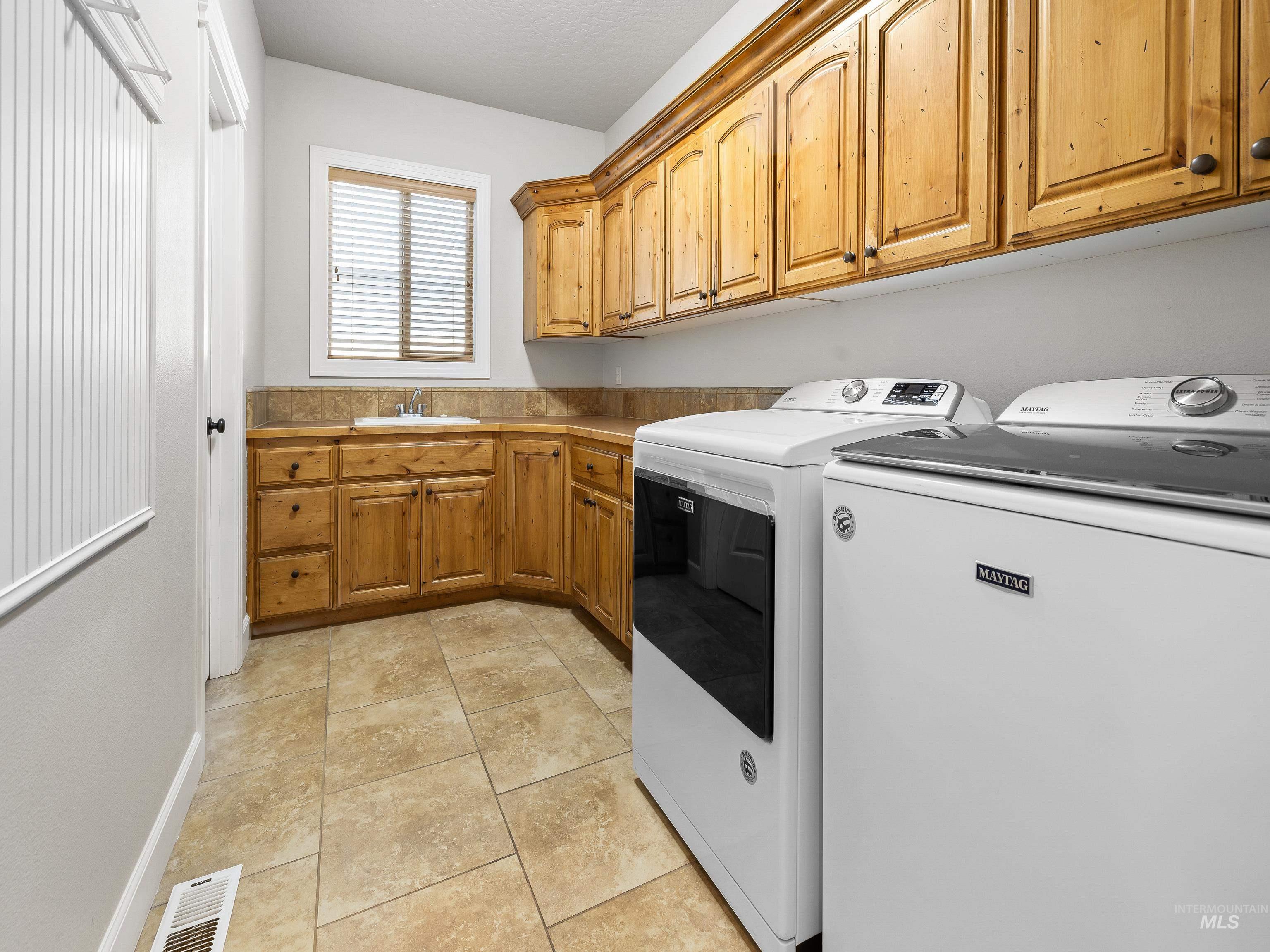 3508 E Alexis Ct Property Photo 15