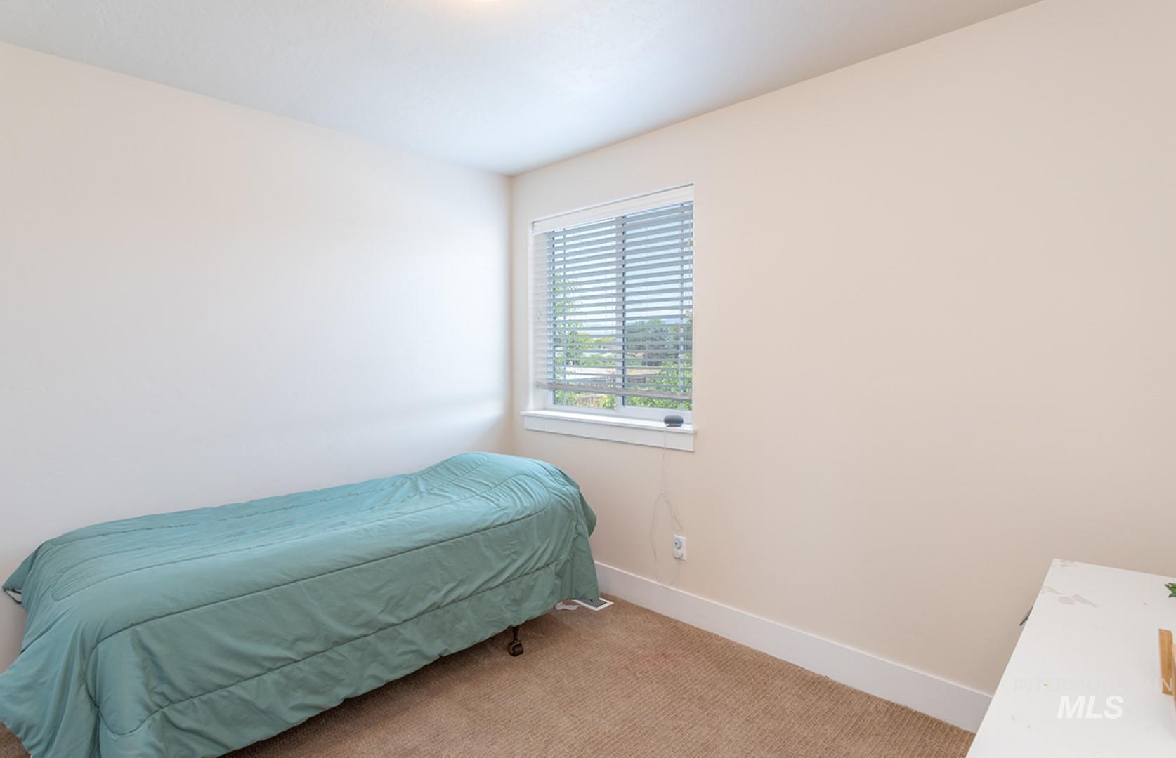 2701 N Summerbrook Property Photo 19