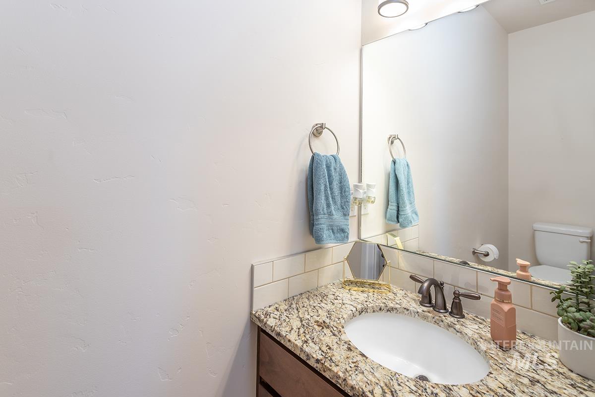 2701 N Summerbrook Property Photo 20