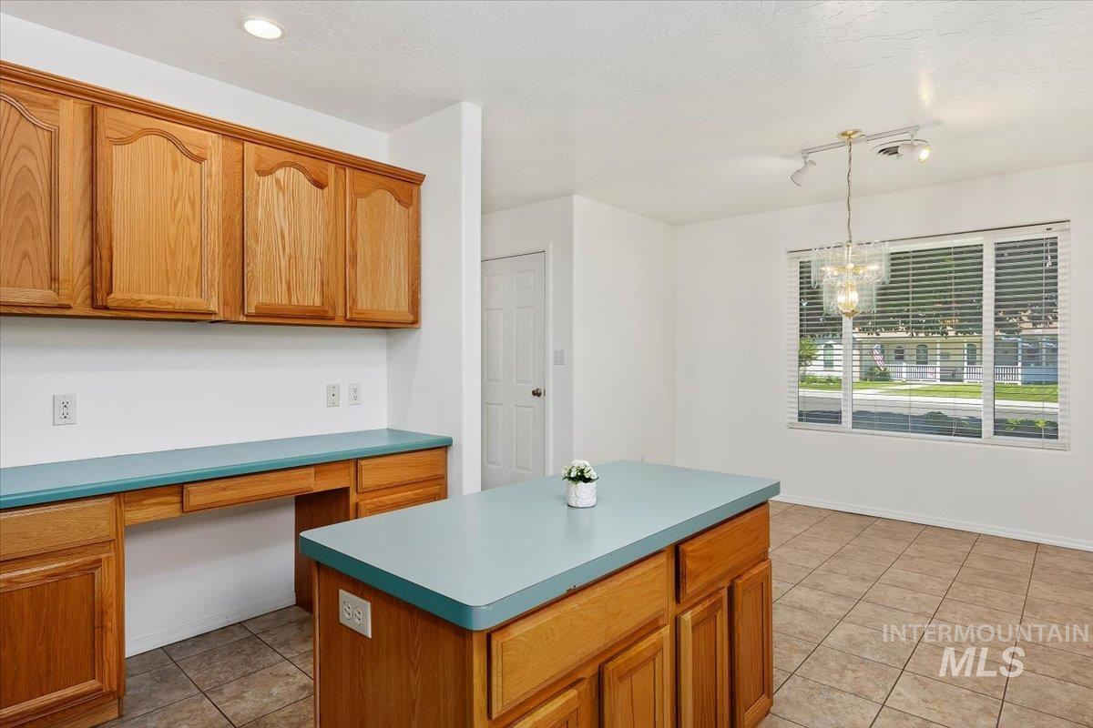 612 Northern Pine Ct Property Photo 6