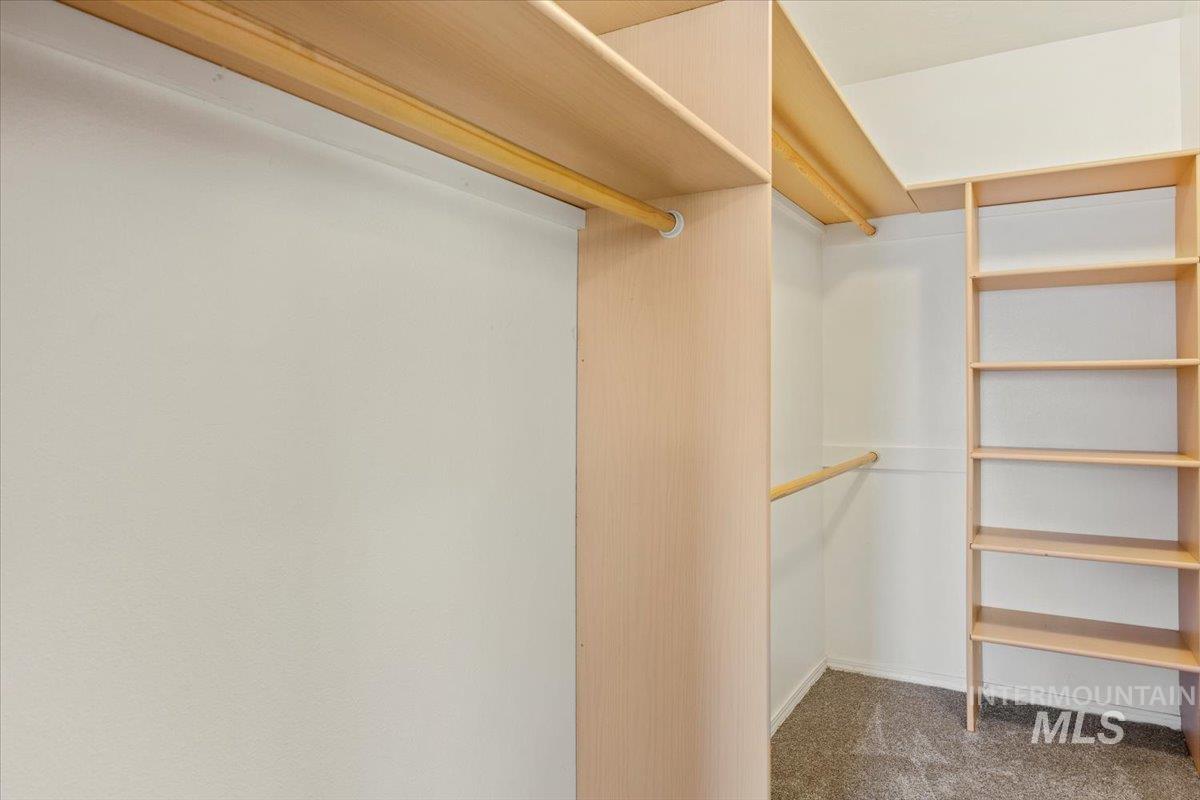 612 Northern Pine Ct Property Photo 19