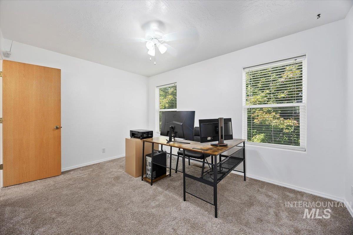 612 Northern Pine Ct Property Photo 22