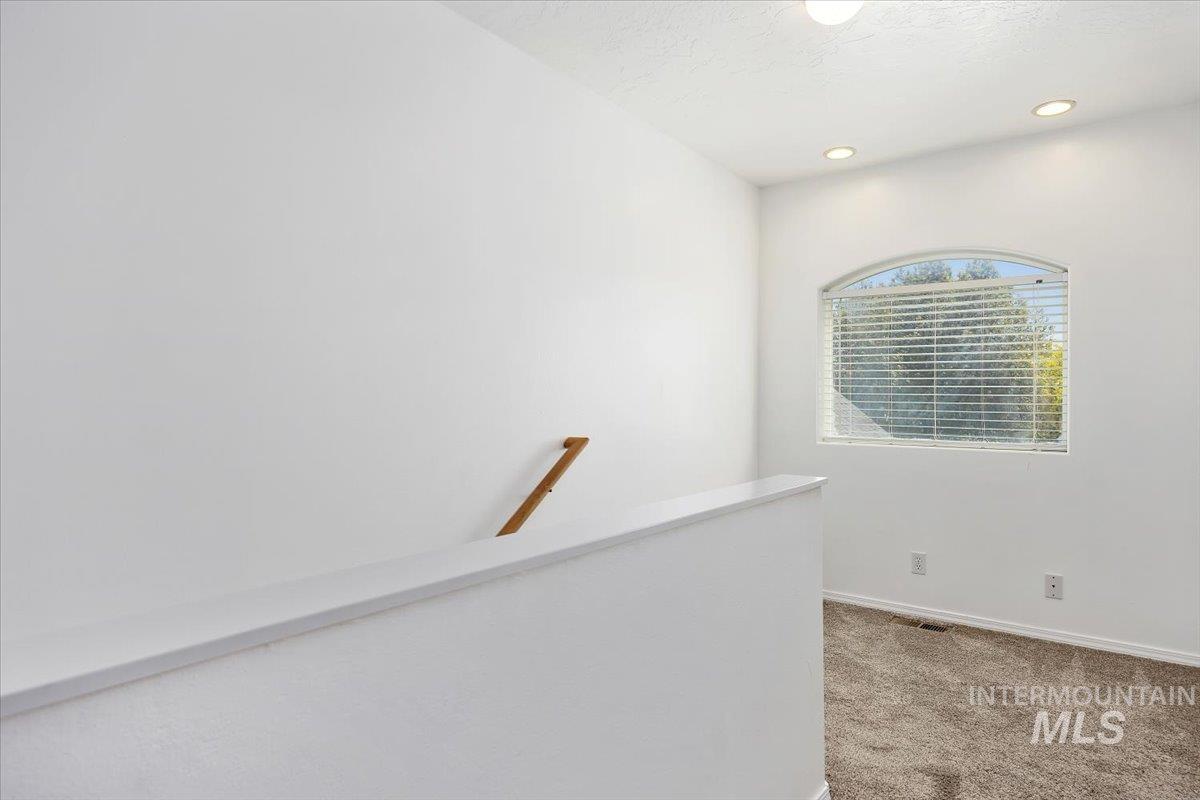 612 Northern Pine Ct Property Photo 23