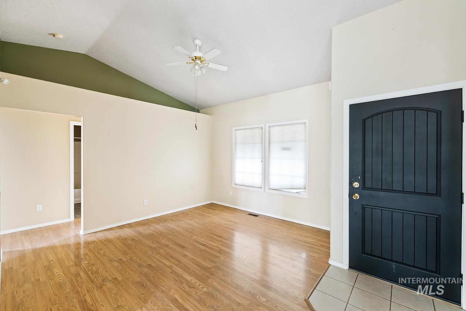 511 Bitterbrush Ave Property Photo 5