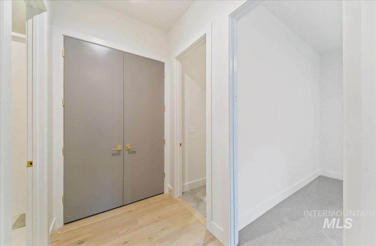 6480 S Astoria Ave Property Photo 20