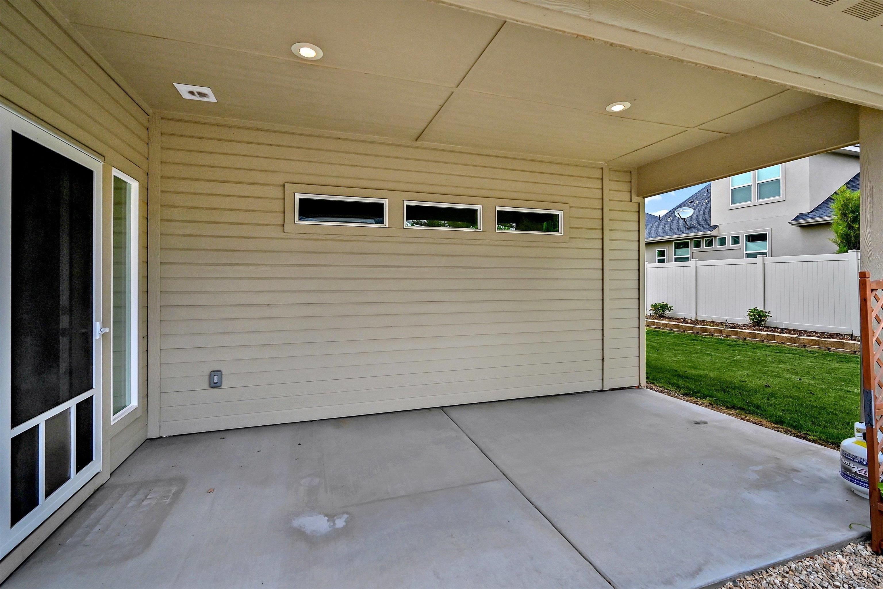 9224 W Tillamook Dr Property Photo 22