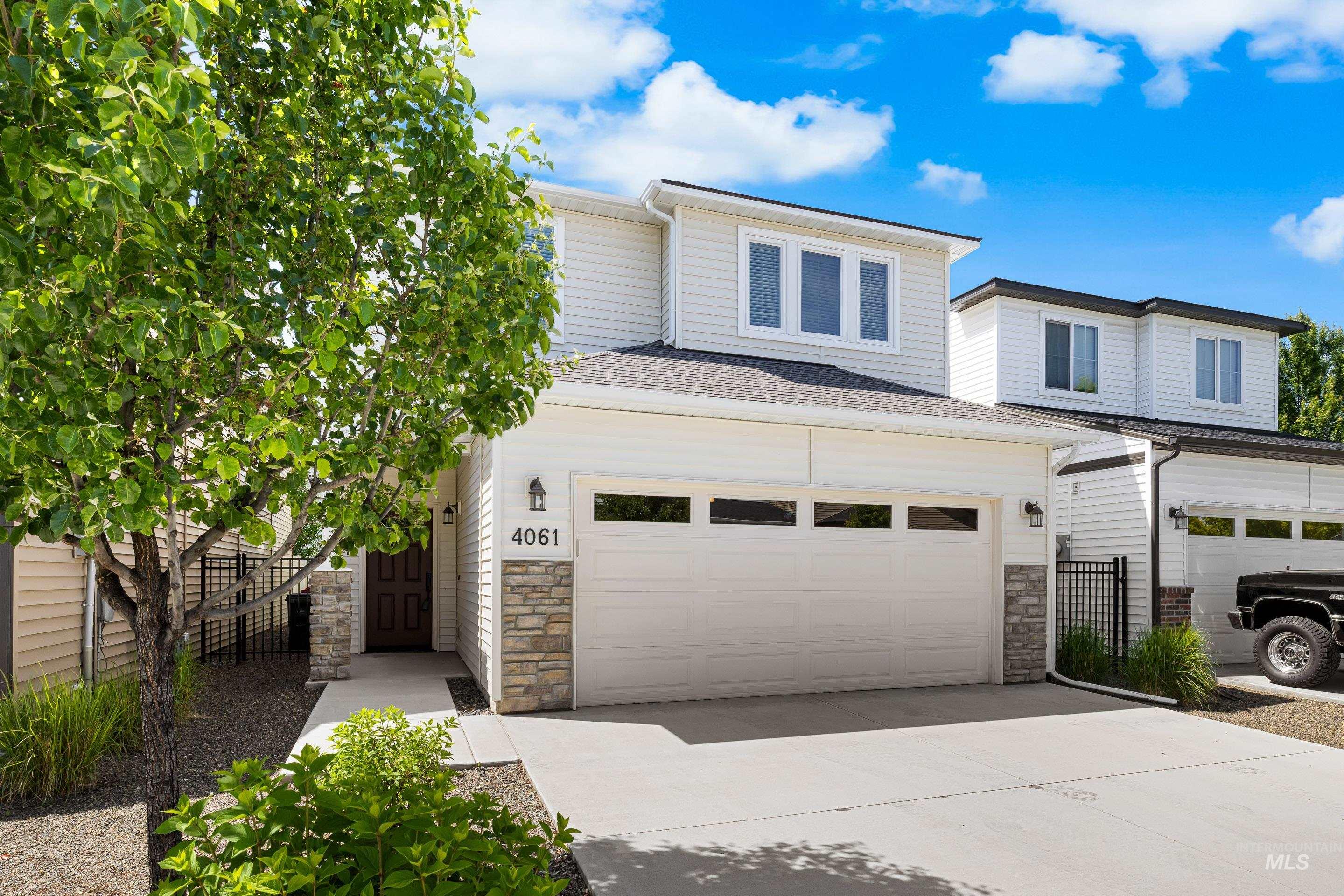 4061 E Esperanto Street Property Photo 43