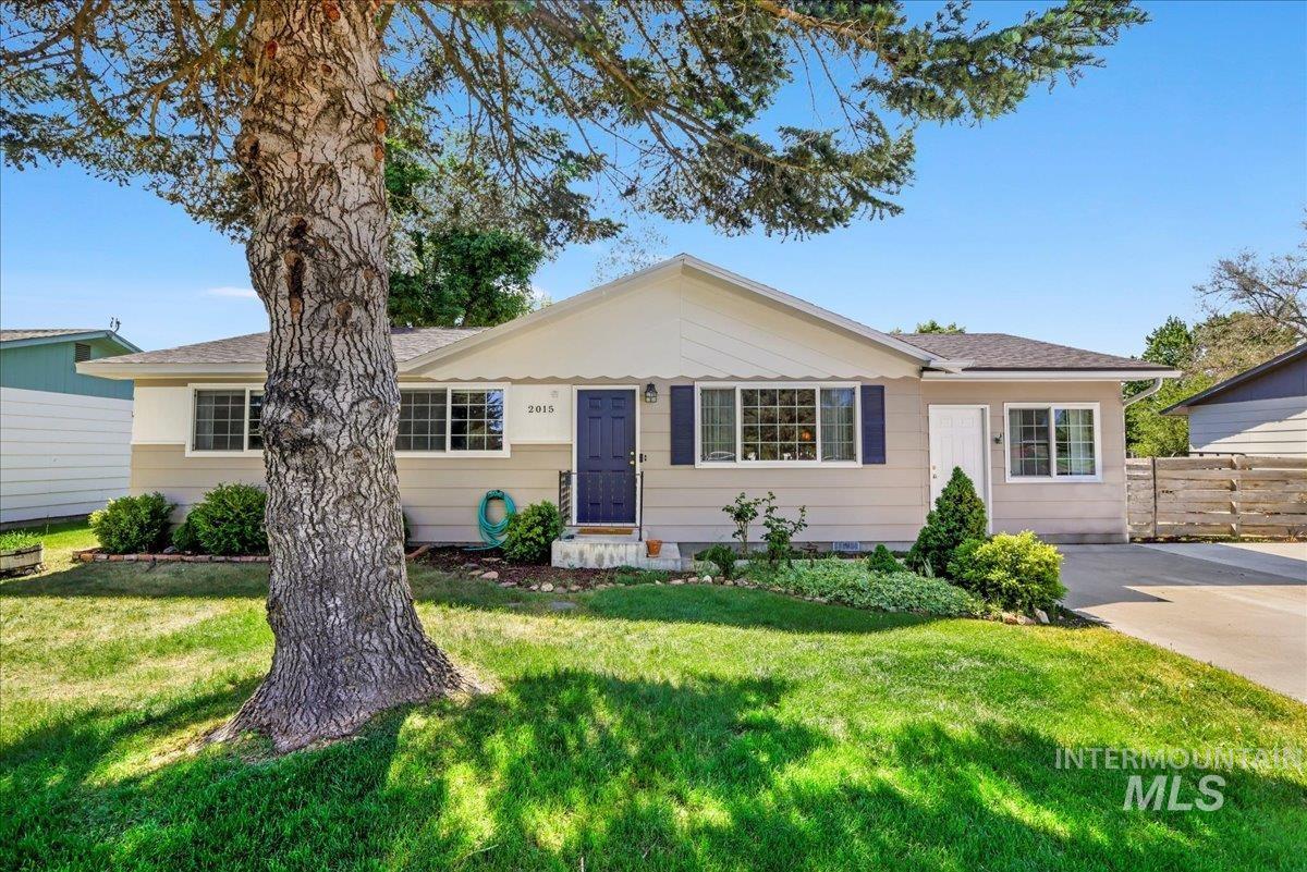 2015 California St Property Photo 1