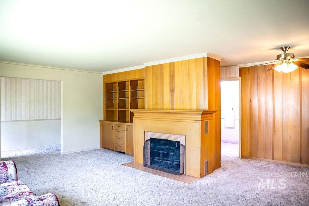 1114 12th Ave Property Photo 5