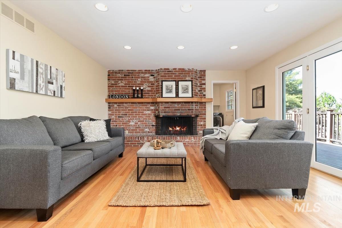 516 E Highland View Dr. Property Photo 5