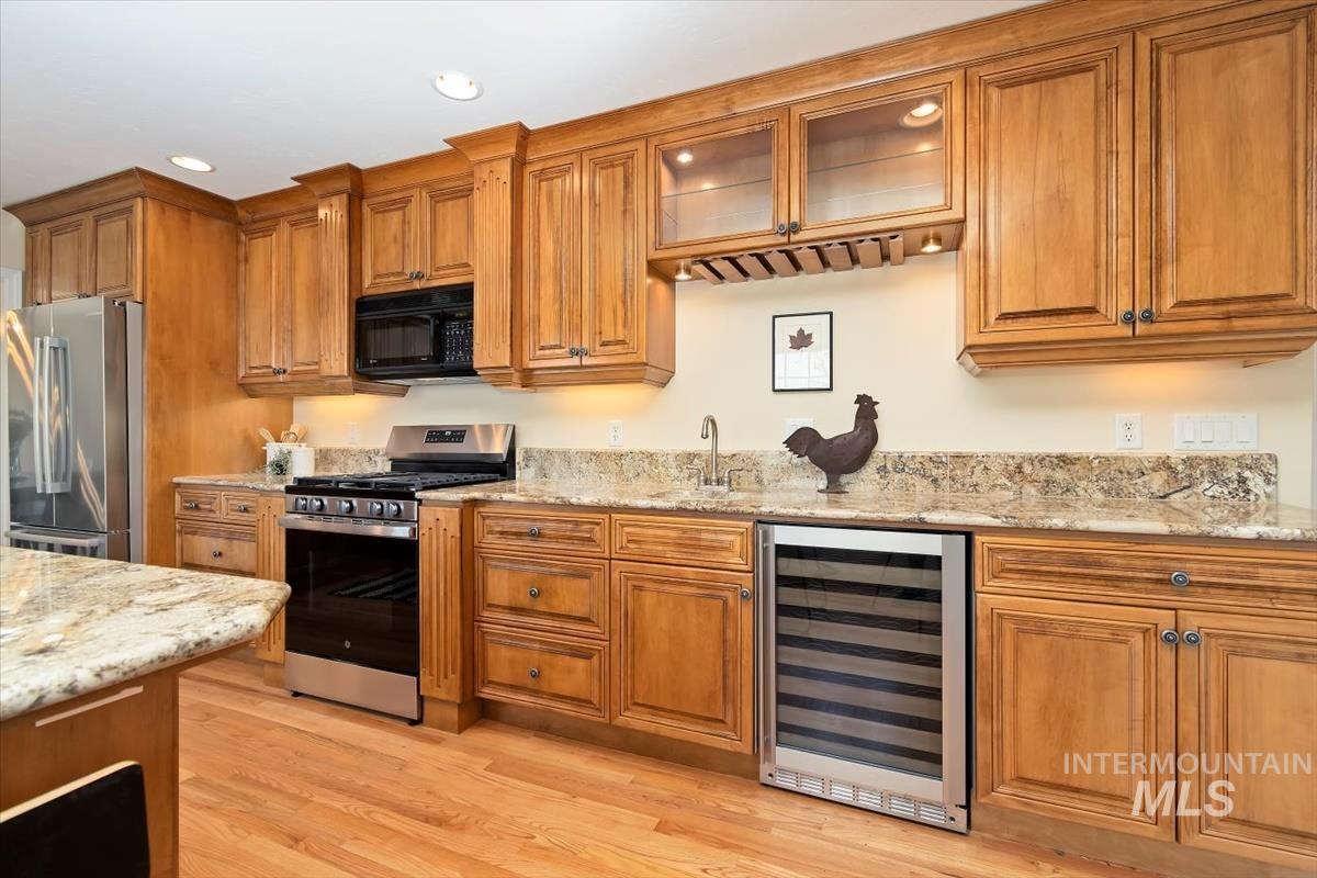 516 E Highland View Dr. Property Photo 7