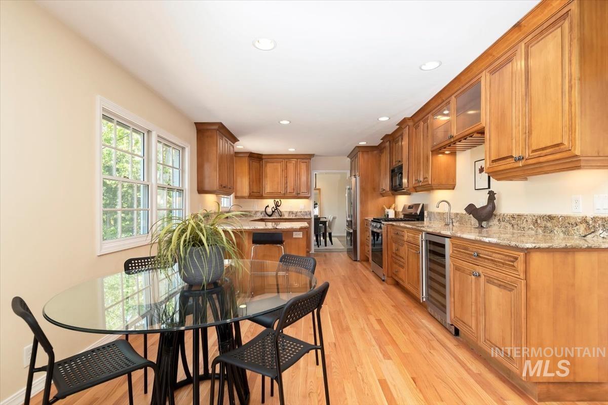 516 E Highland View Dr. Property Photo 10