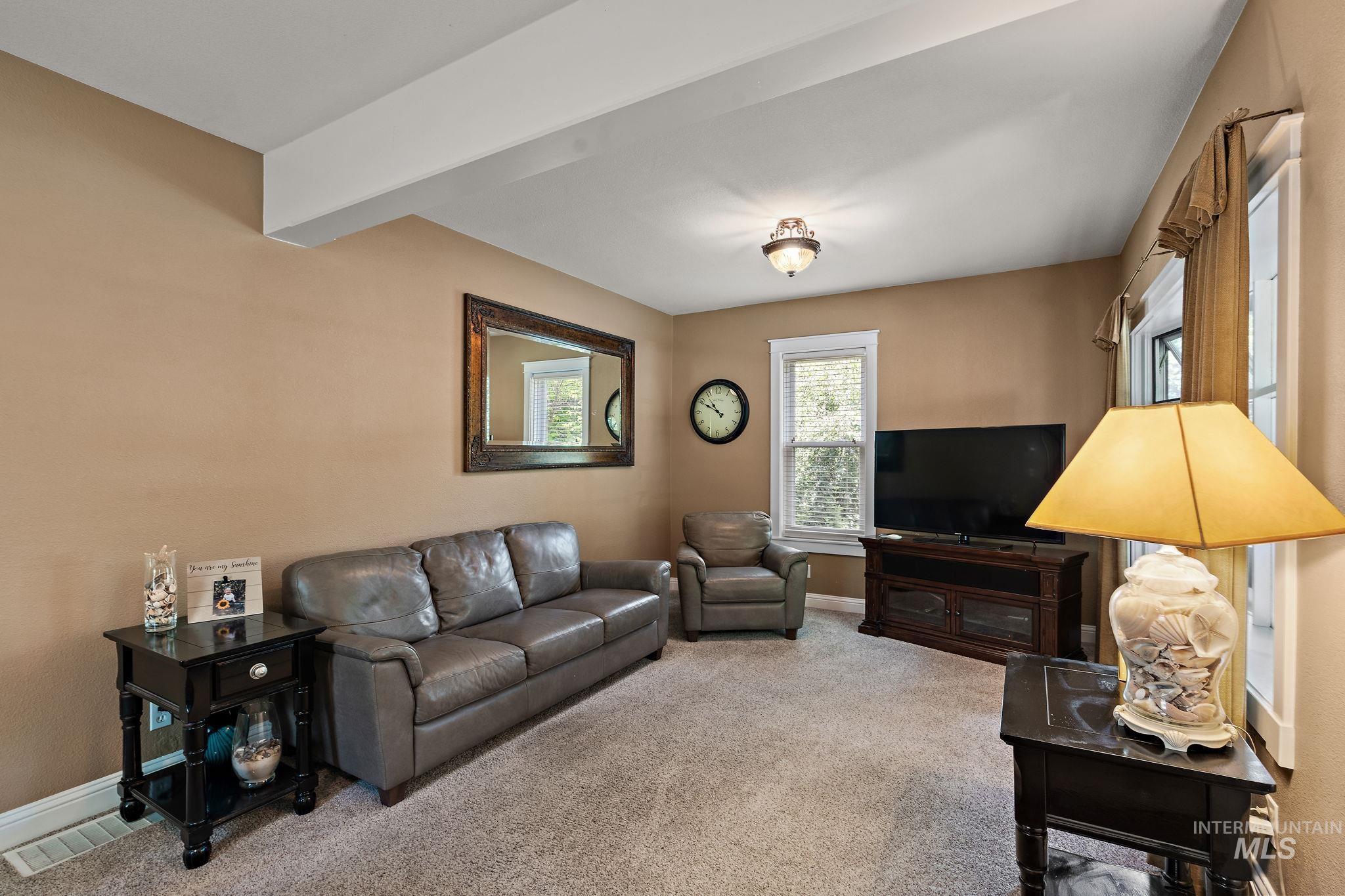 1615 N 16th Street Property Photo 5