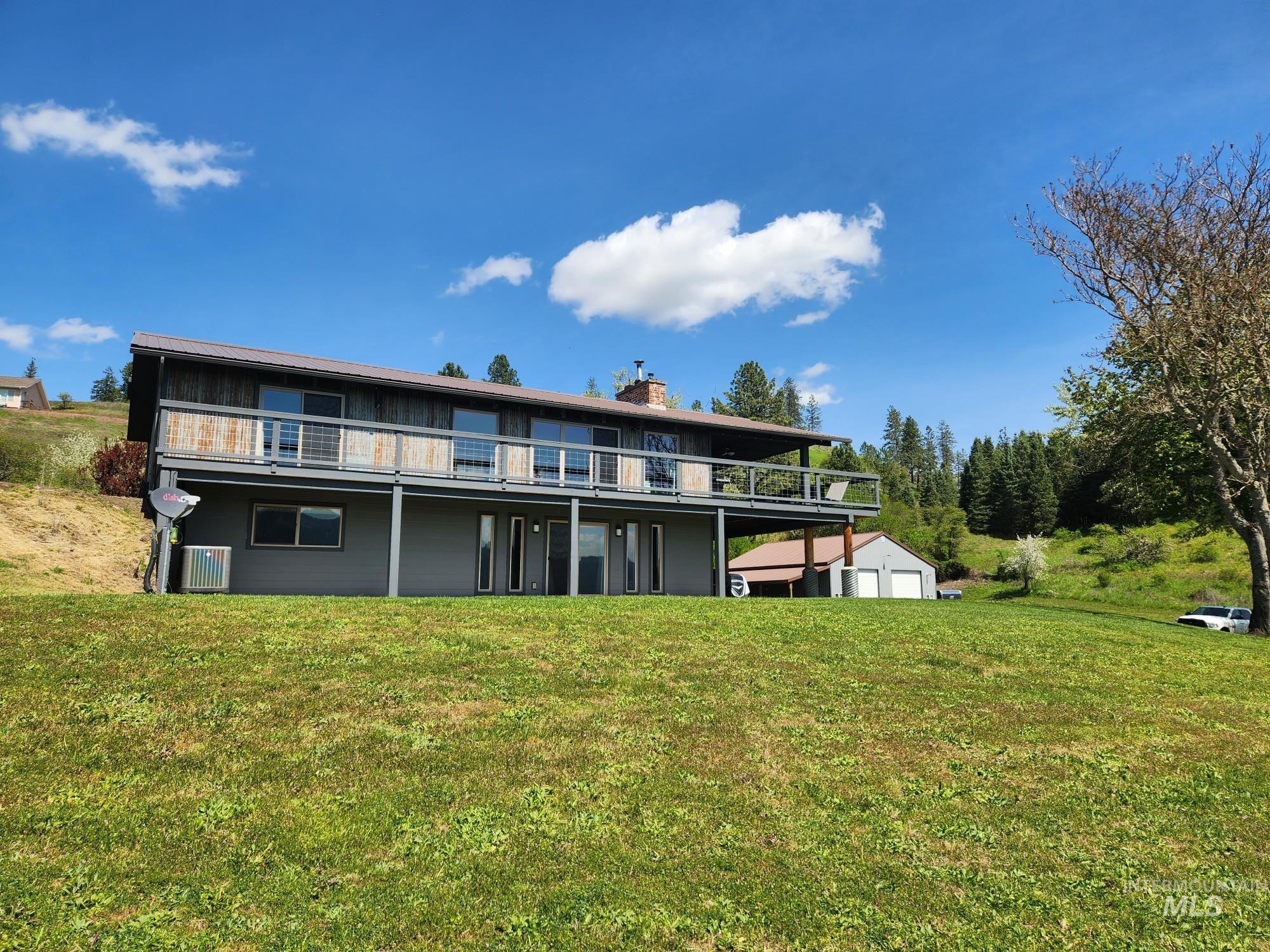 131 Beaver Nob Dr Property Photo 1