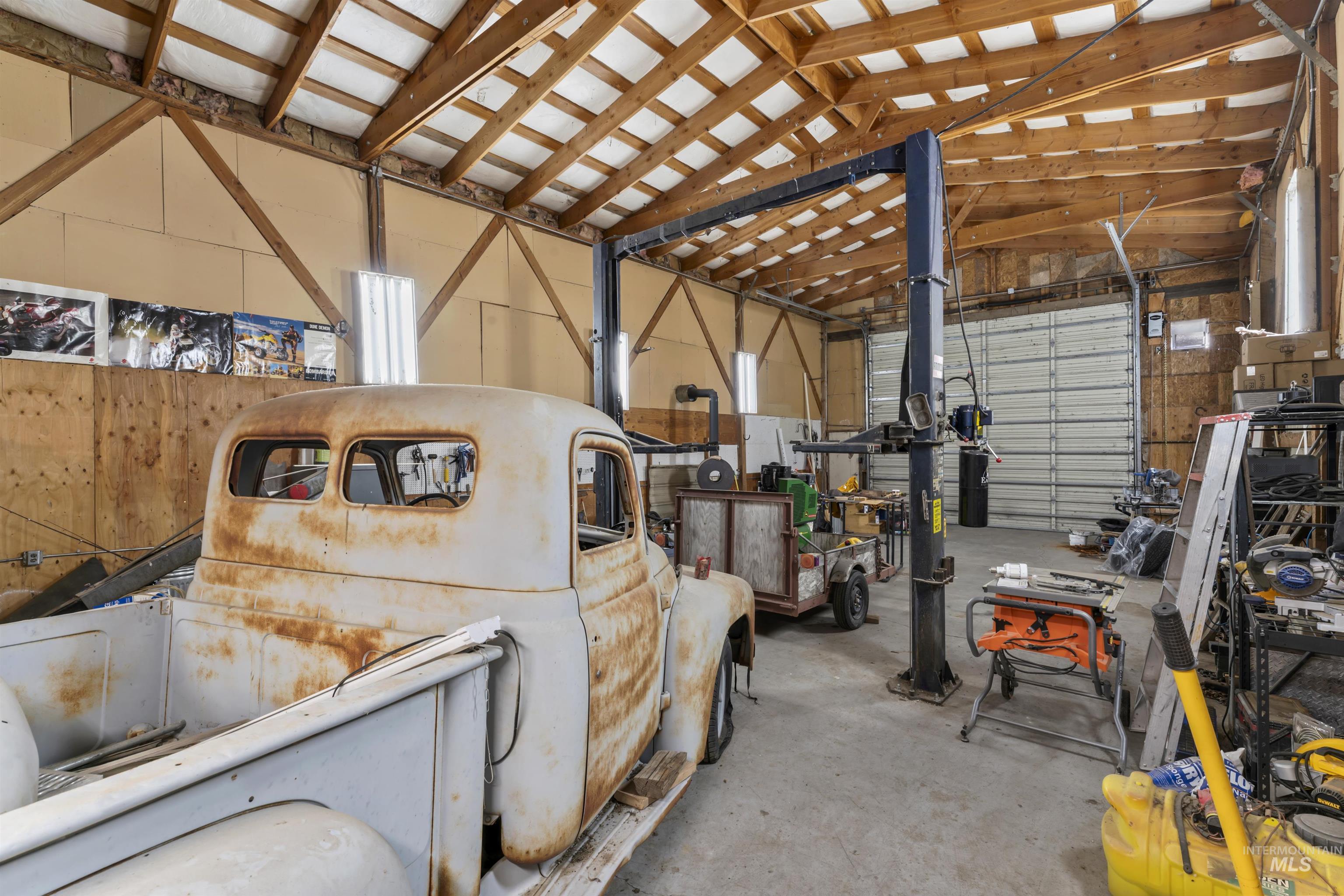 146 N Hammett Hill Rd Property Photo 17