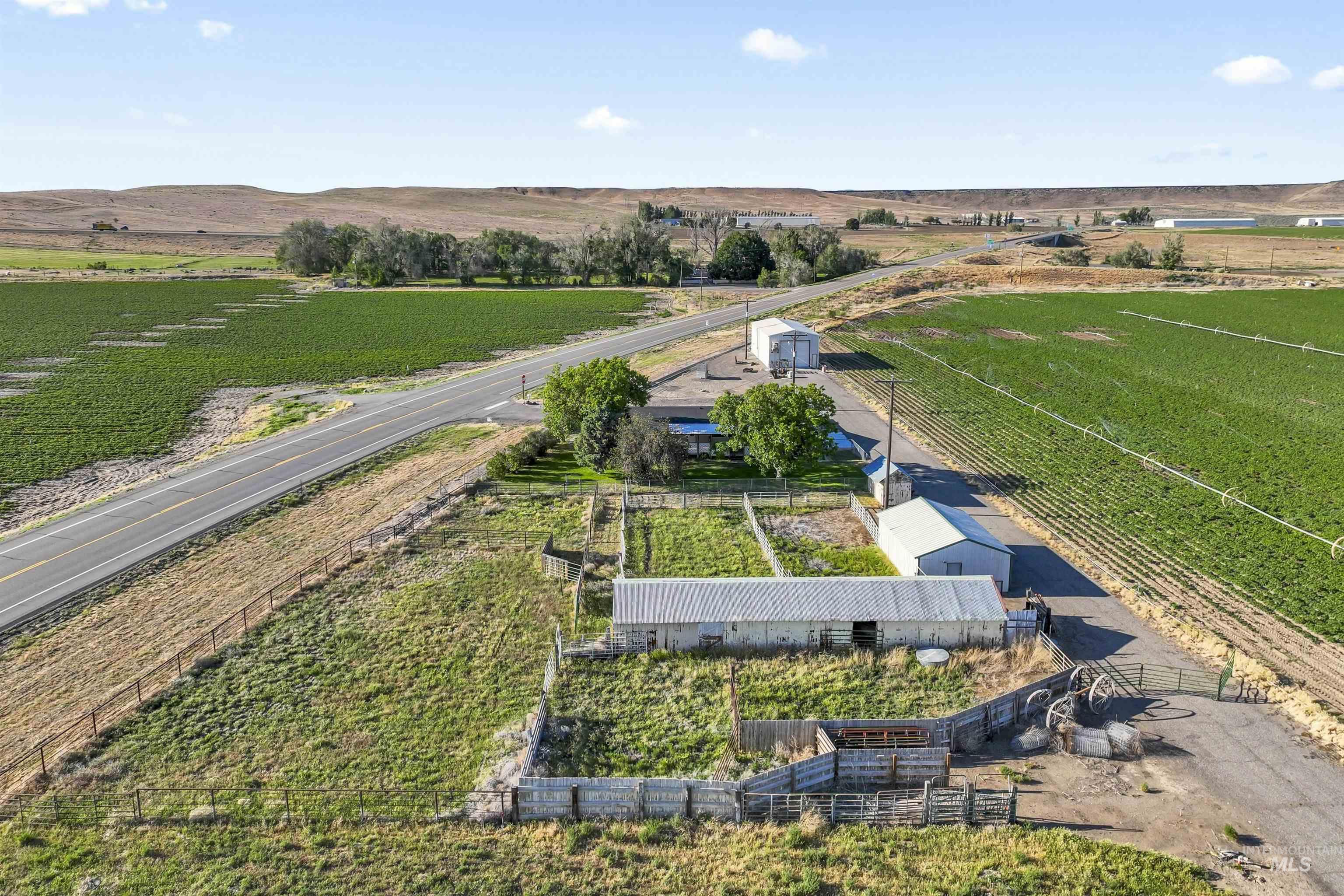 146 N Hammett Hill Rd Property Photo 1