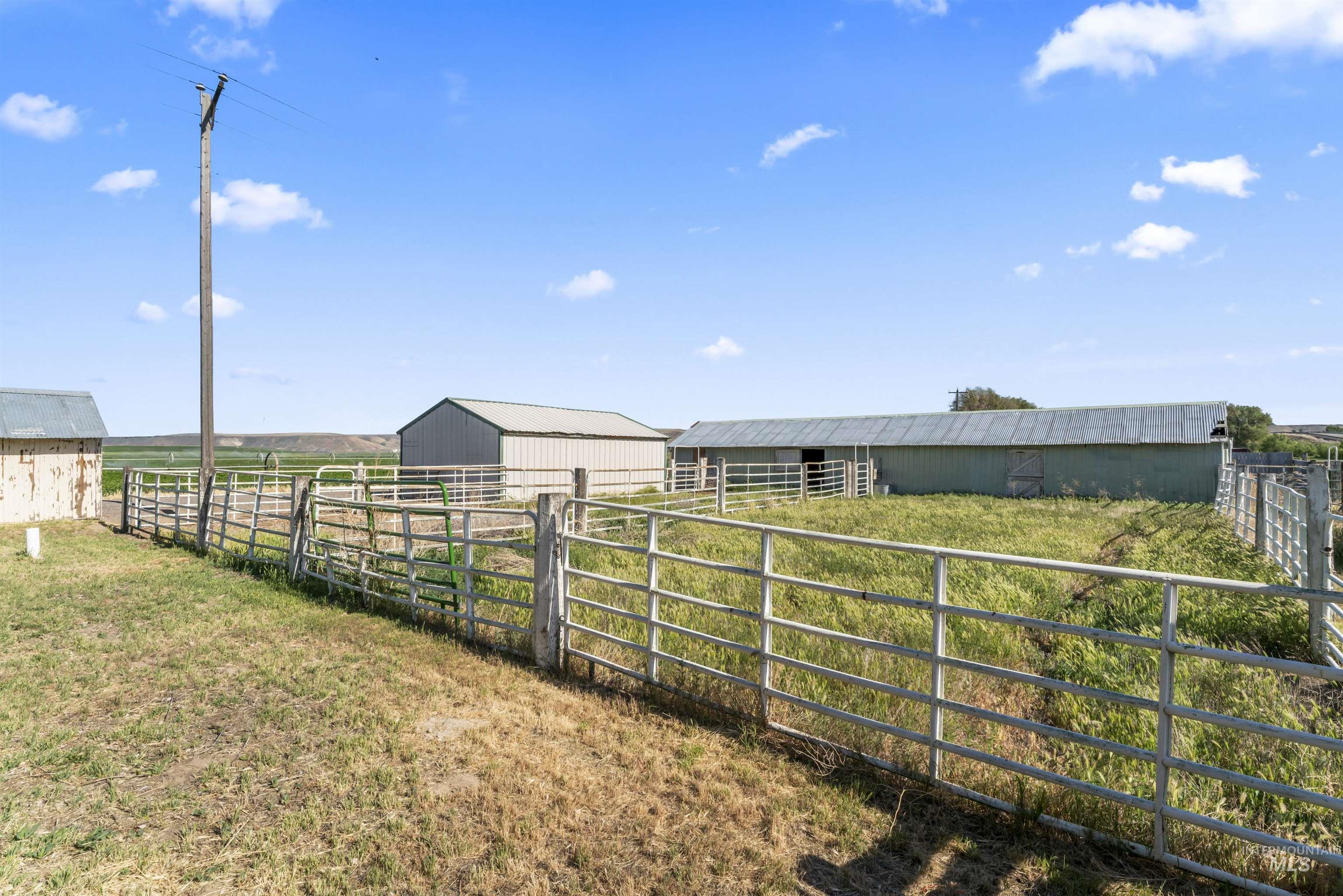 146 N Hammett Hill Rd Property Photo 5