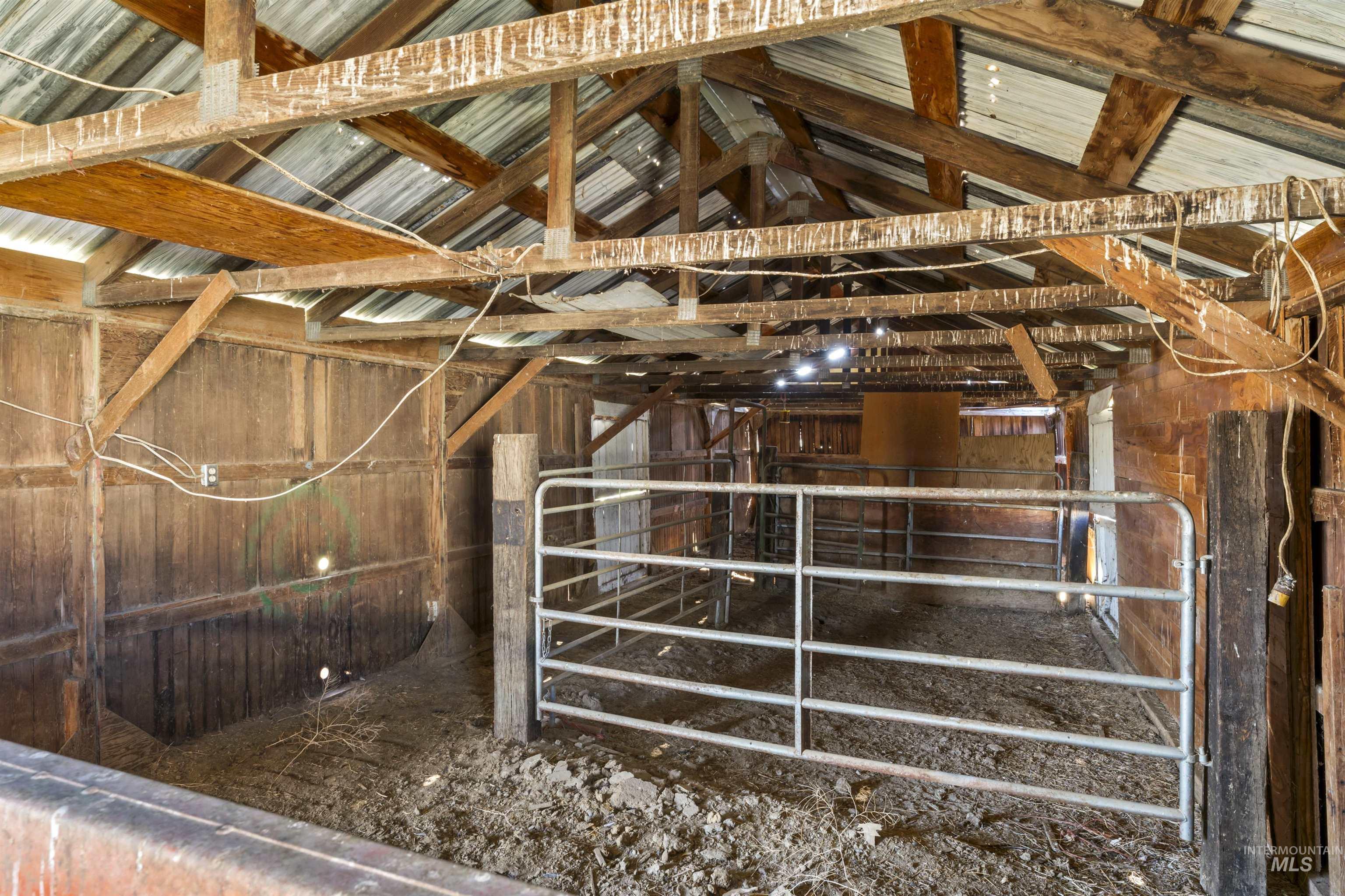 146 N Hammett Hill Rd Property Photo 10