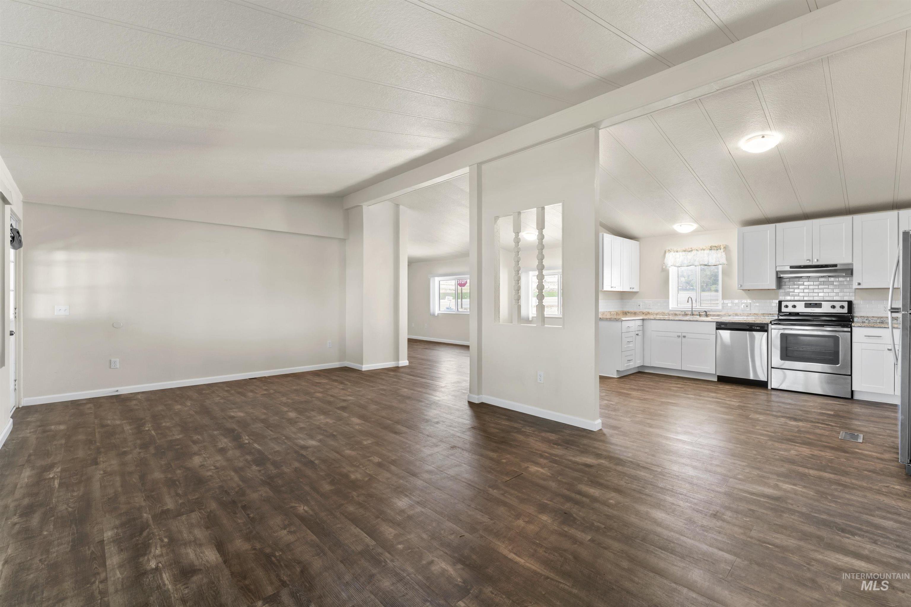 146 N Hammett Hill Rd Property Photo 18