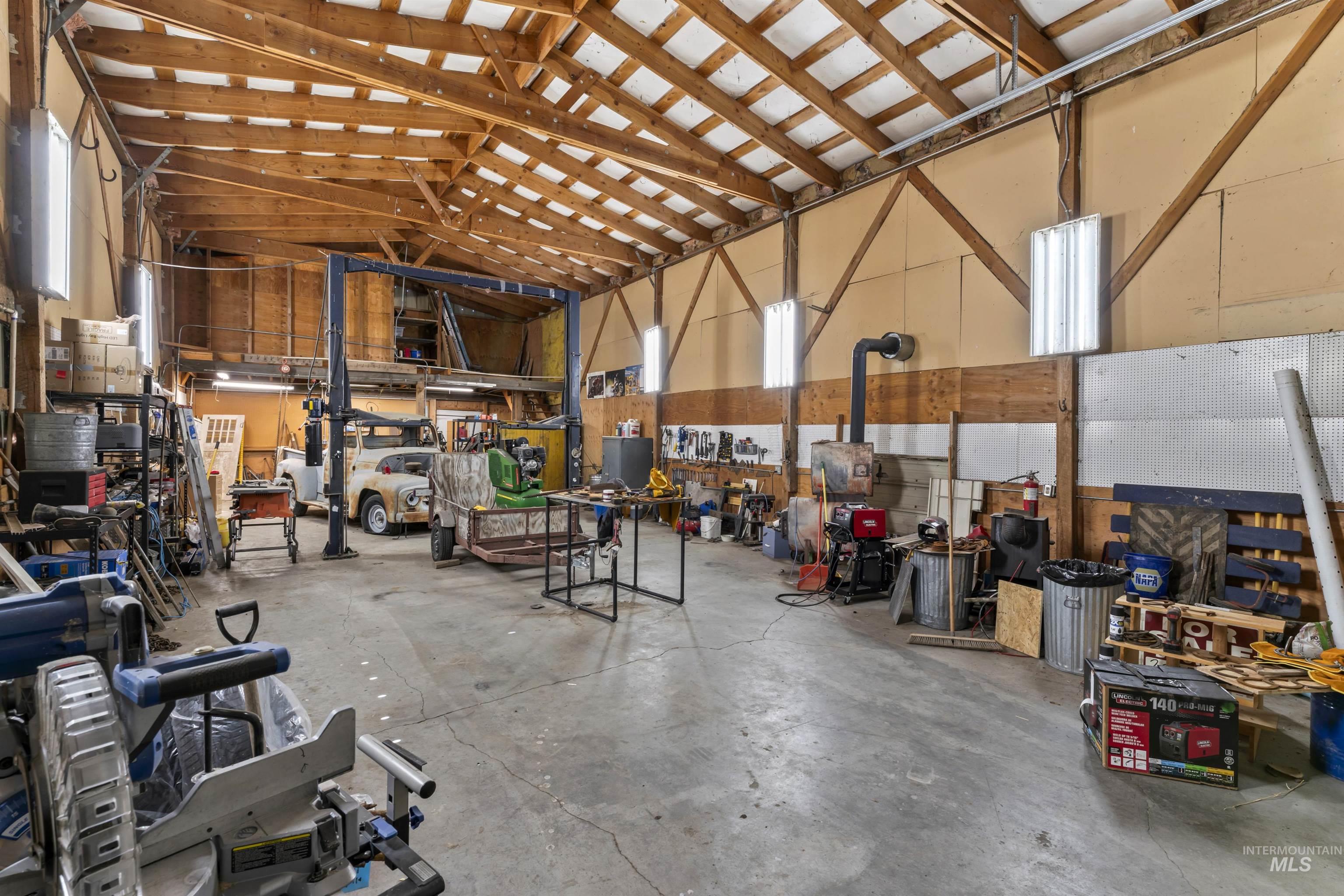 146 N Hammett Hill Rd Property Photo 40