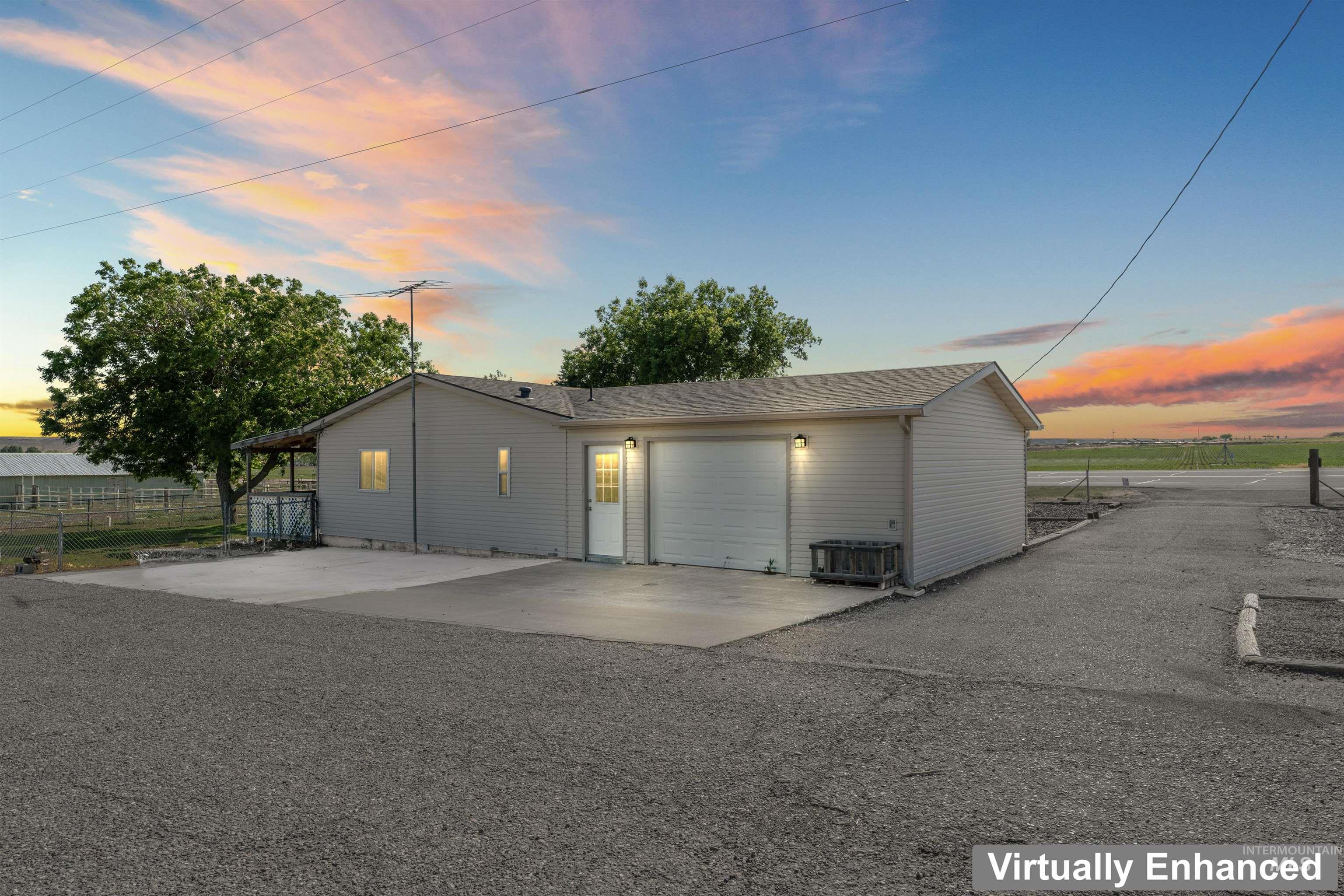 146 N Hammett Hill Rd Property Photo 1