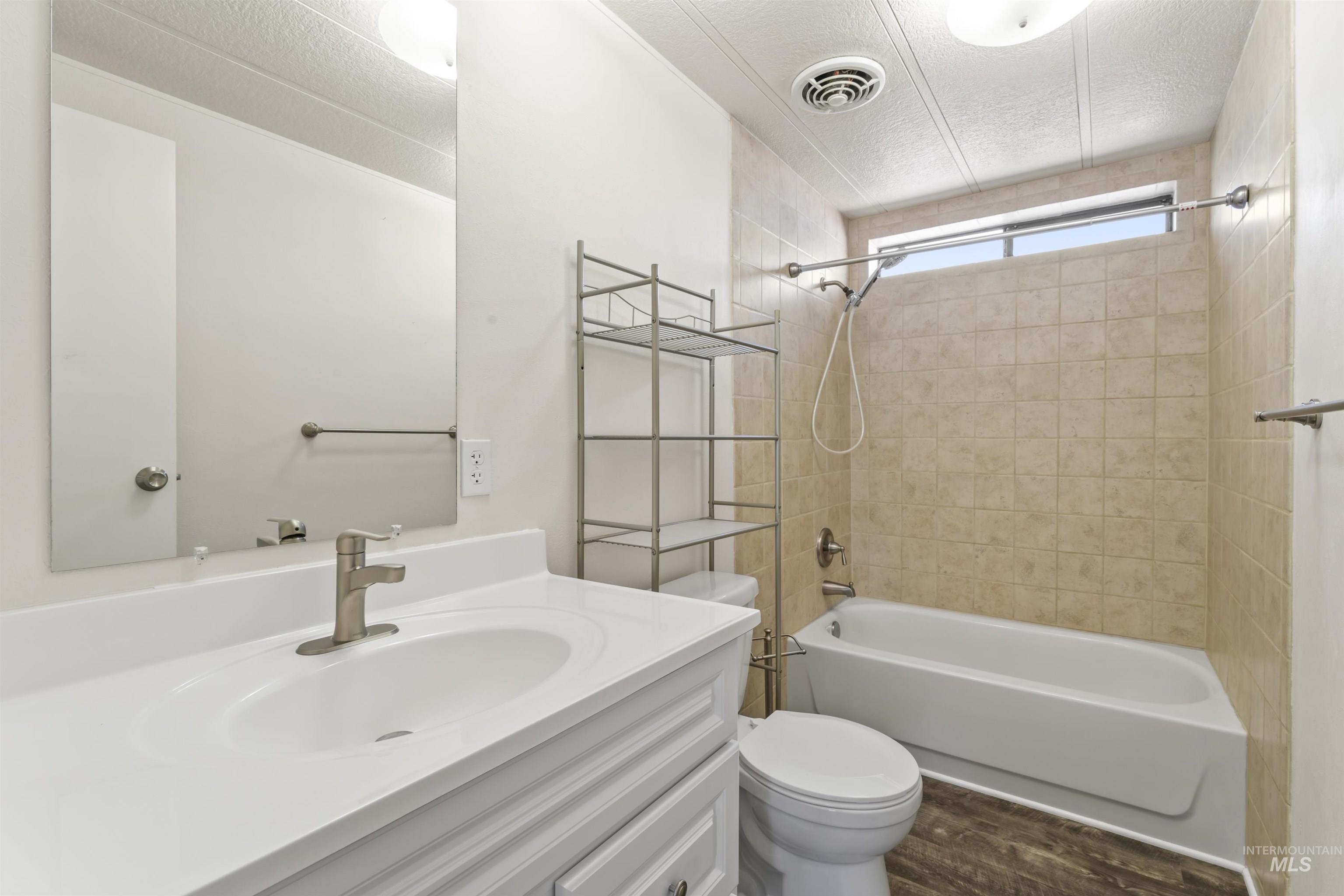 146 N Hammett Hill Rd Property Photo 22