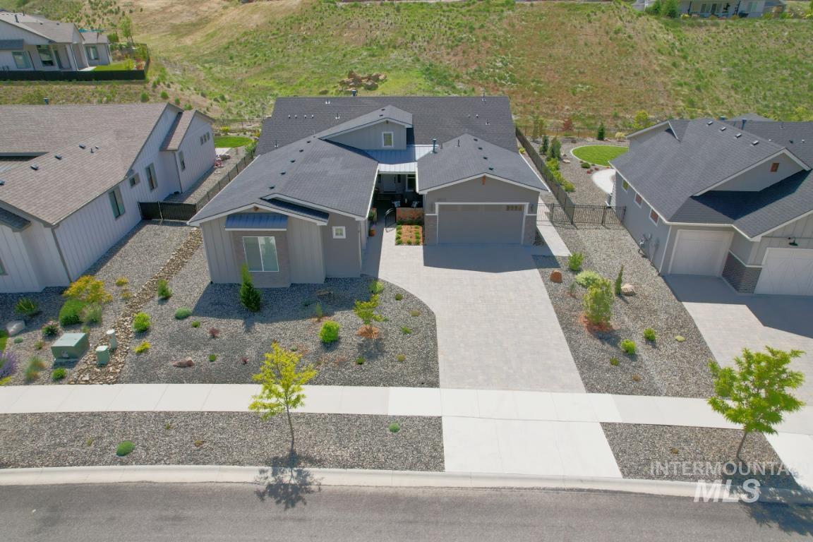 18105 N Burnt Car Way Property Photo 8