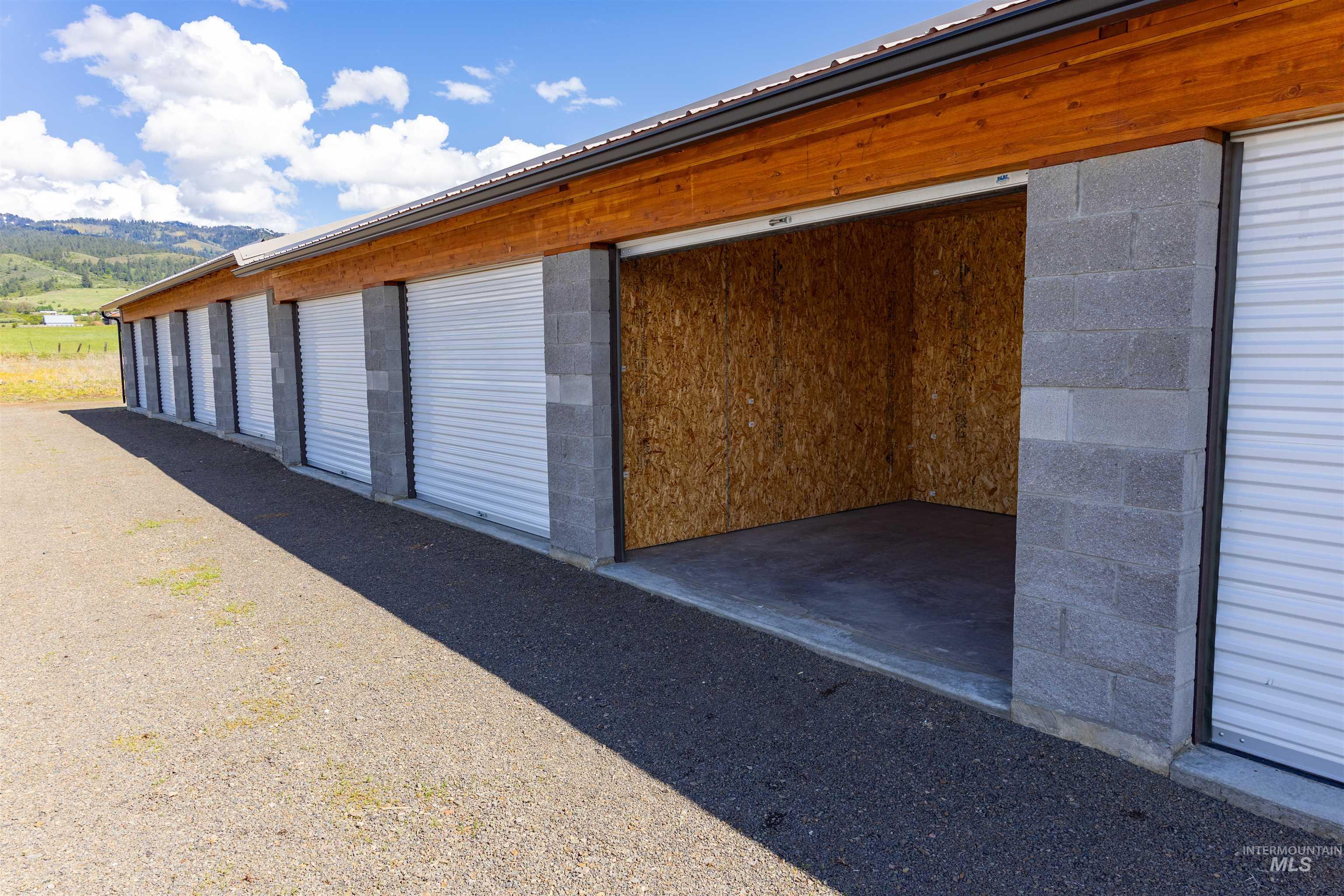 2194 Highway 95 Property Photo 11