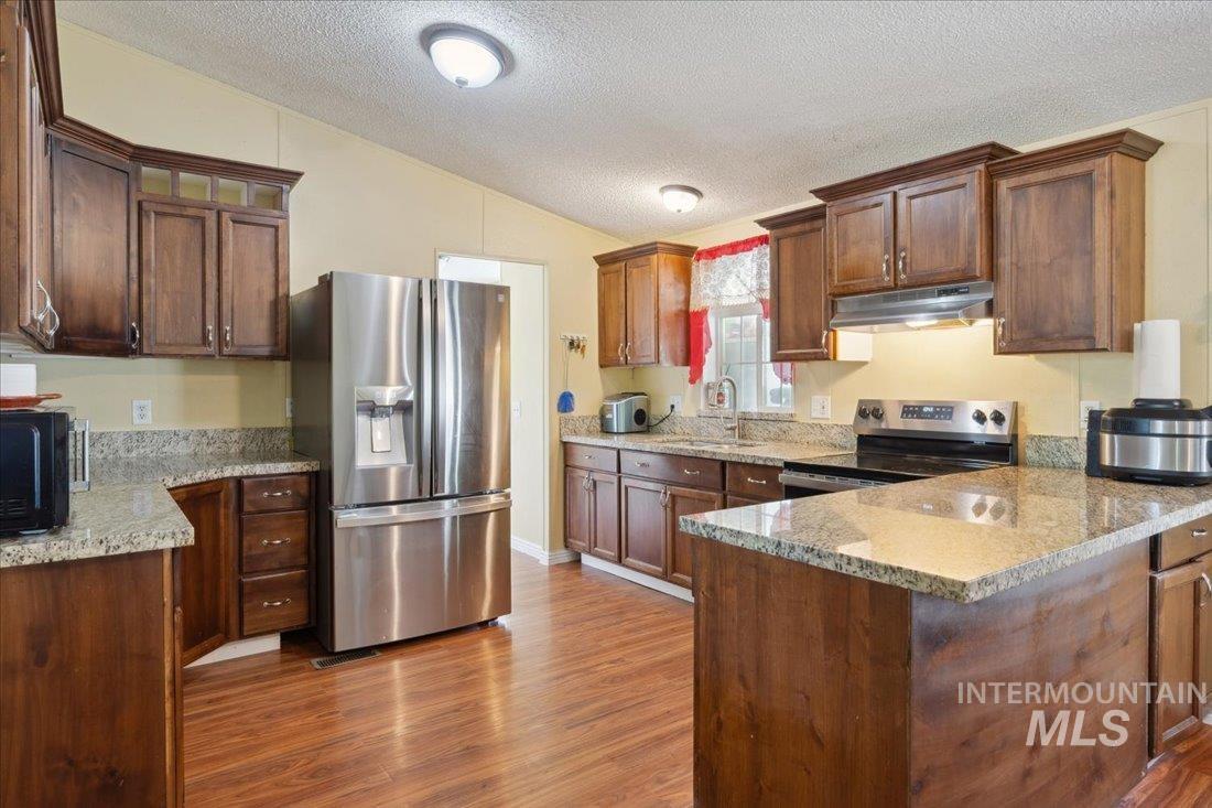 15741 Willis Road Property Photo 14