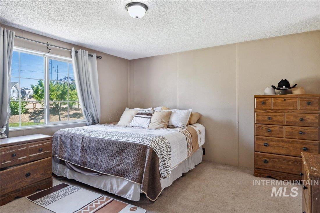 15741 Willis Road Property Photo 17