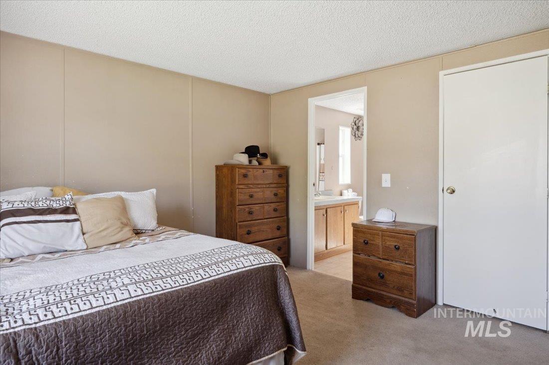 15741 Willis Road Property Photo 18