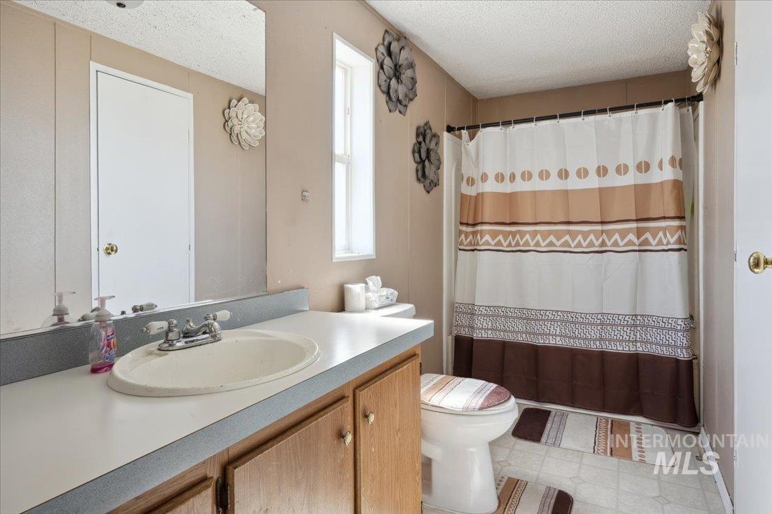 15741 Willis Road Property Photo 19