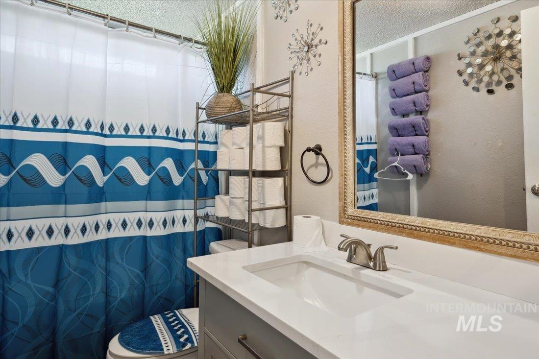 15741 Willis Road Property Photo 21