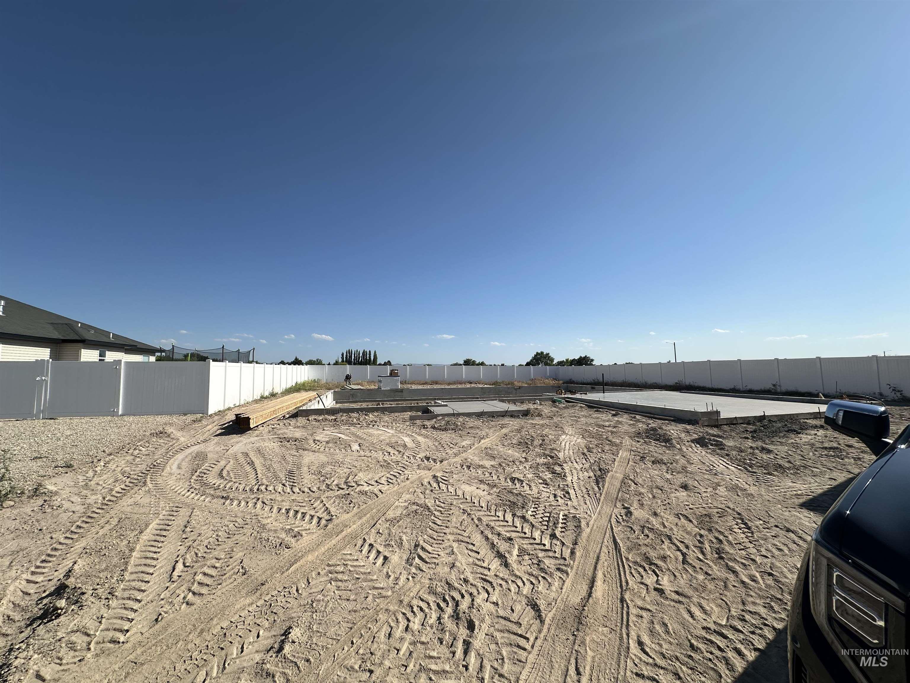 421 Brentwood Drive Property Photo 1