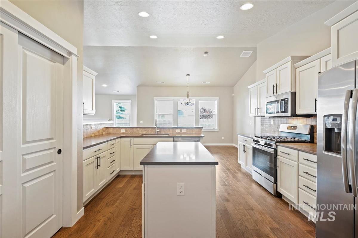 4667 S Cinder Cove Ave Property Photo 15