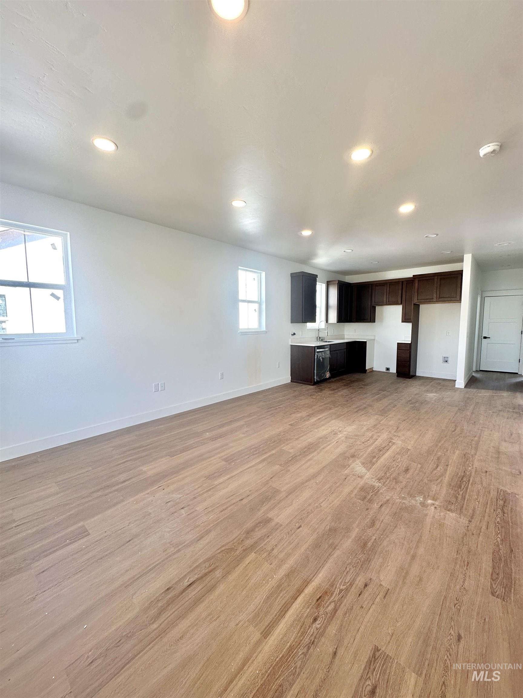 1156 Edington Property Photo 4