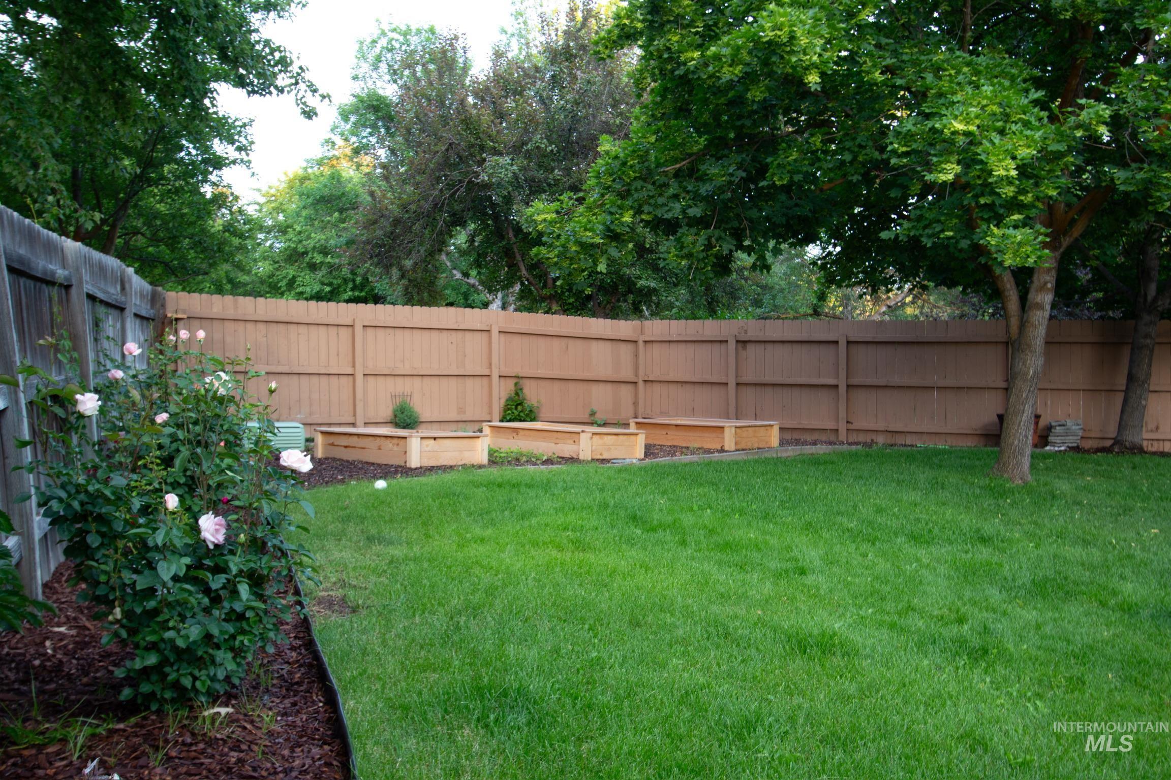 2801 E Red Tail Ct Property Photo 18